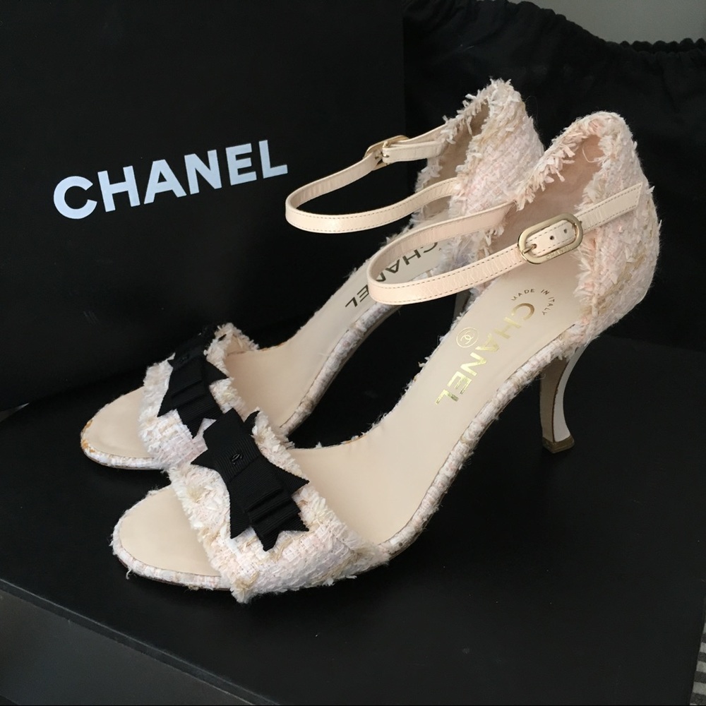 Chanel 10P Bow Accented Tweed Sandals